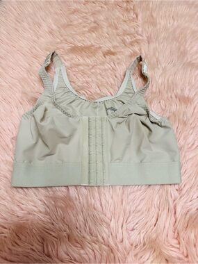 Comfort Wireless Compression Wear Front-Closure Bra in Light Beige